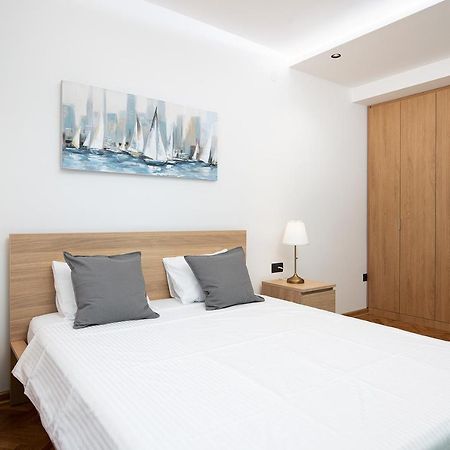 Sena Luxury Apartments Pula Buitenkant foto
