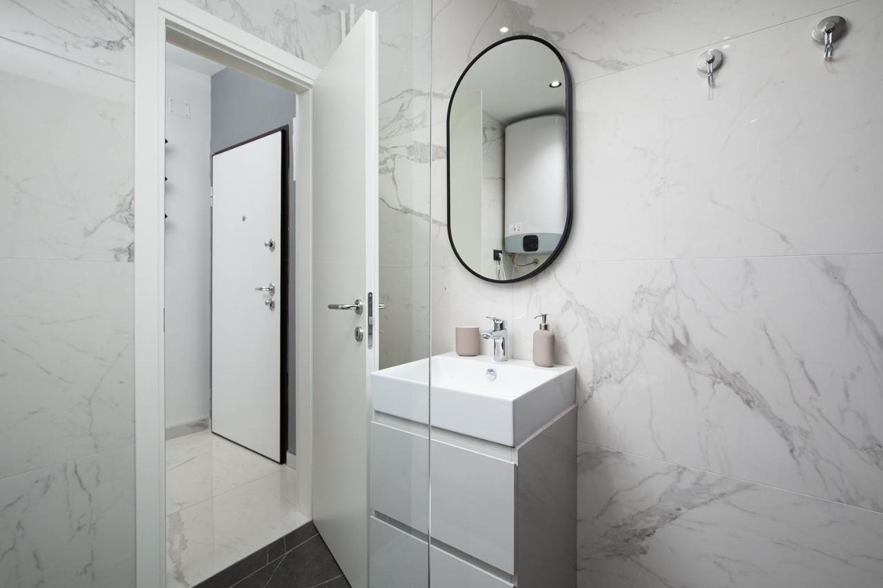 Sena Luxury Apartments Pula Buitenkant foto